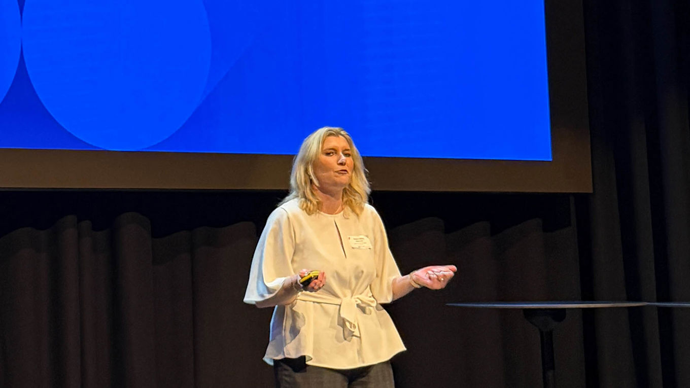 Vibeke Røise Warholm, Bane NOR