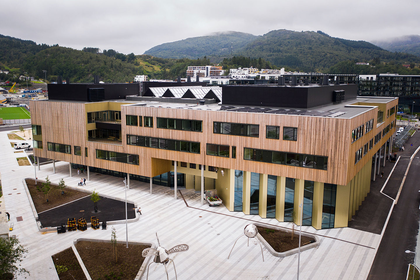Åsande vidergående skole og kulturhus
