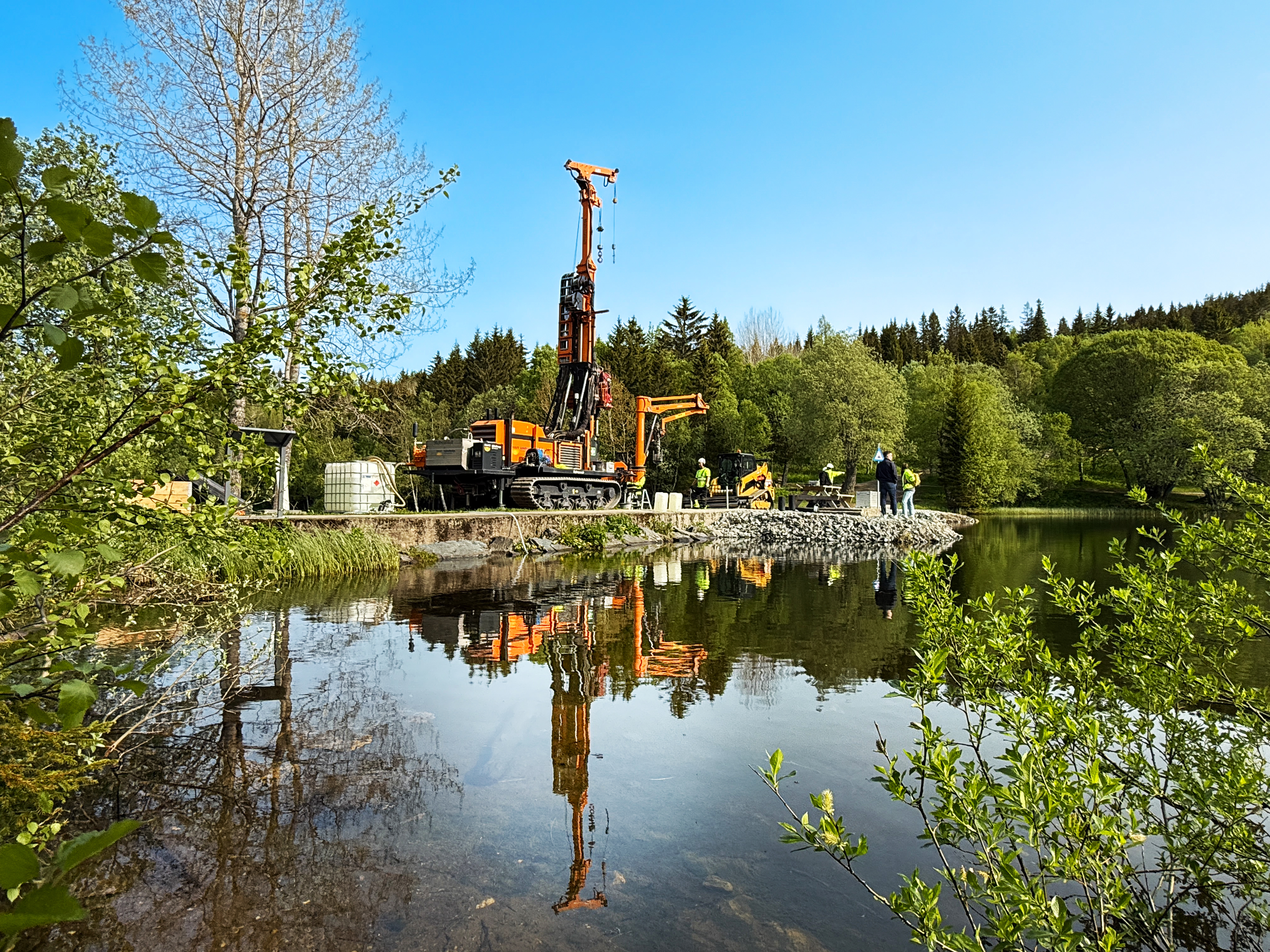 Sonic-rigg som tar prøver i marka i Trondheim