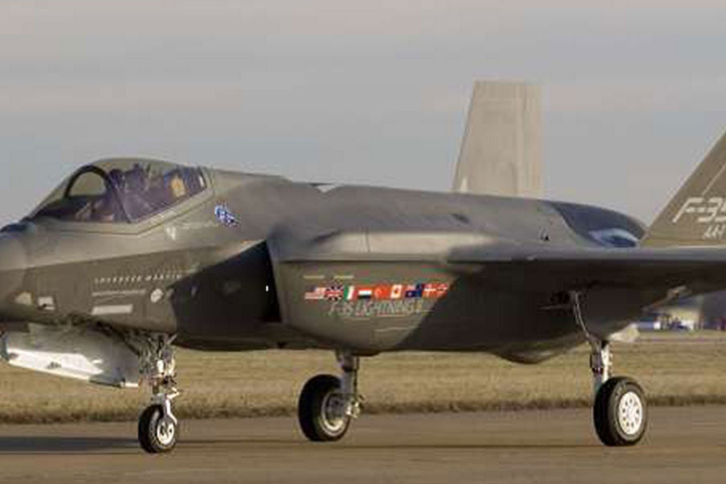 F-35 Lightning II |